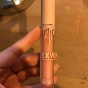 Kim Kardashian Creme lip gloss in color Kim